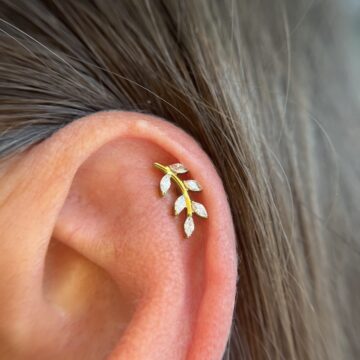 Florales Helix Piercing